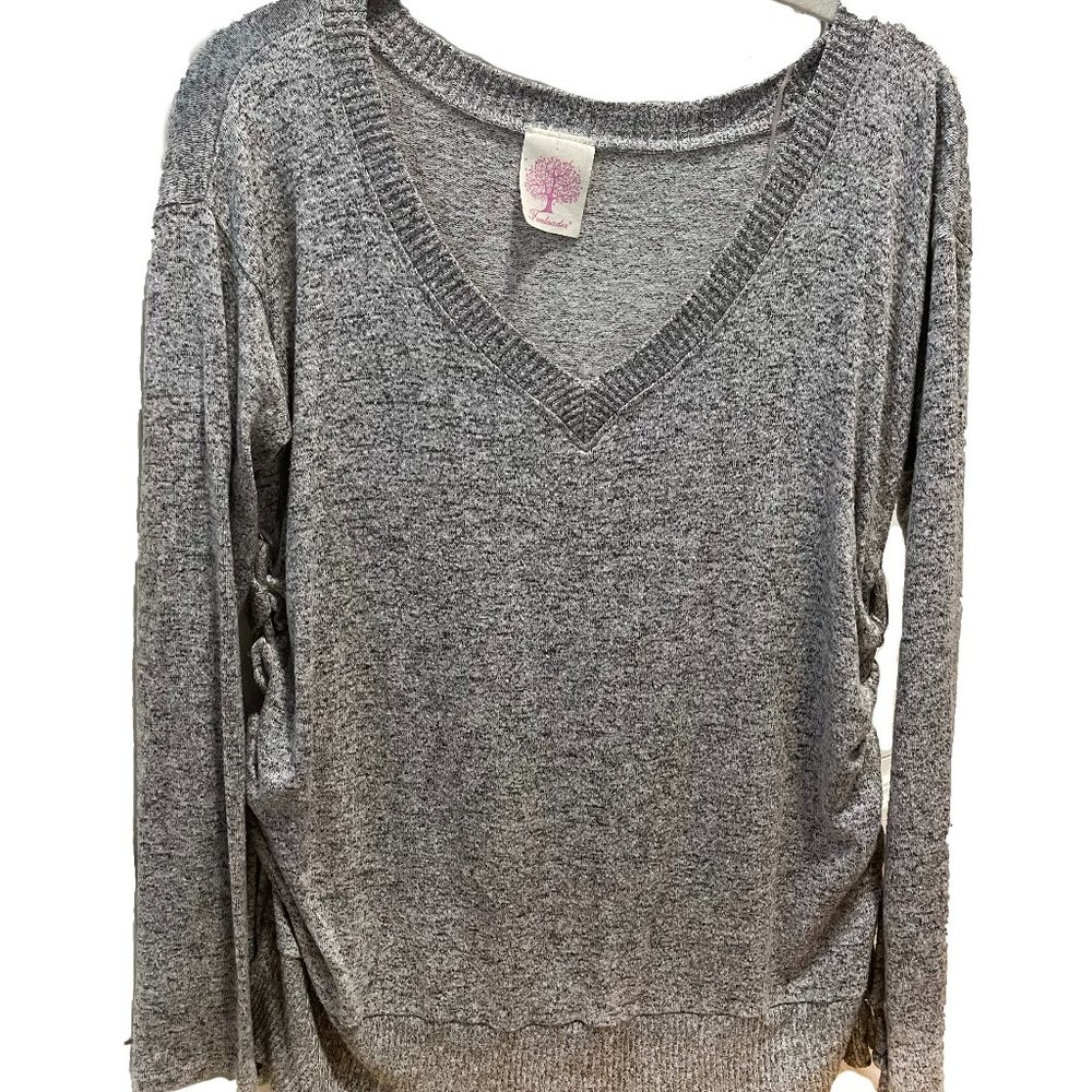 Freeloader Brand Heathered Grey Woman's Sweater